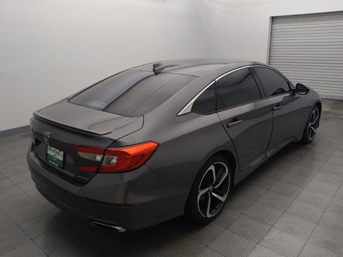 Used 2018 Honda Accord Sport image 9