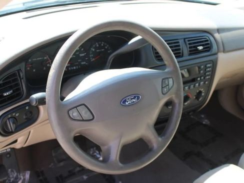 Used 2001 Ford Taurus LX FWD image 11