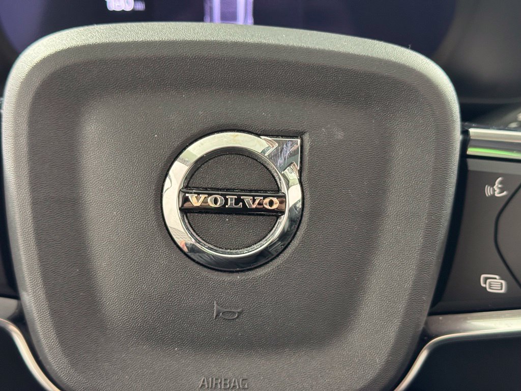 Certified 2024 Volvo XC40 B5 Core AWD/4WD image 31