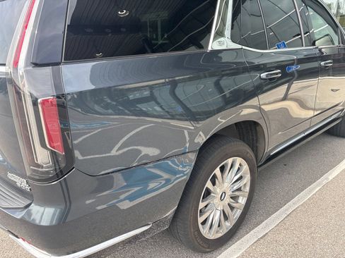Used 2021 Cadillac Escalade Premium Luxury w/ Driver Assist Tech Package AWD/4WD image 3