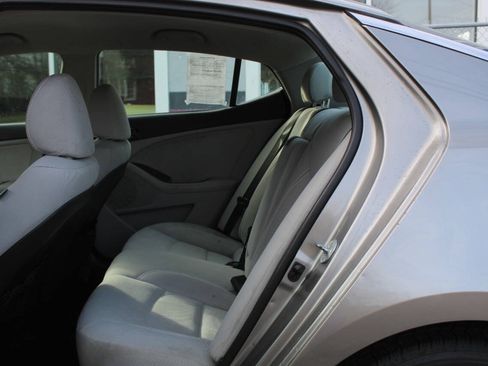 Used 2015 Kia Optima LX FWD image 31