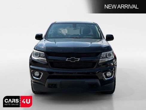 Used 2019 Chevrolet Colorado Z71 w/ Z71 Midnight Edition image 2