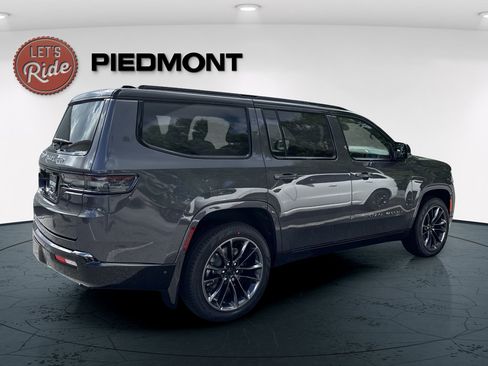 New 2025 Jeep Grand Wagoneer Series III w/ Quick Order Packagew 28T image 5