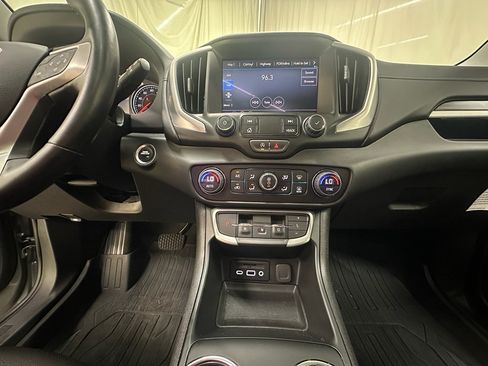 Used 2023 GMC Terrain SLT w/ Infotainment Package II AWD/4WD image 33