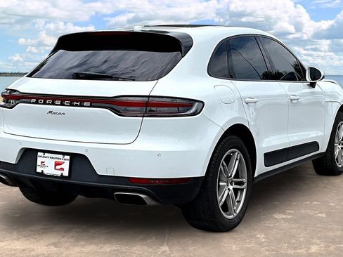 Used 2020 Porsche Macan w/ Driver Memory Package AWD/4WD image 4