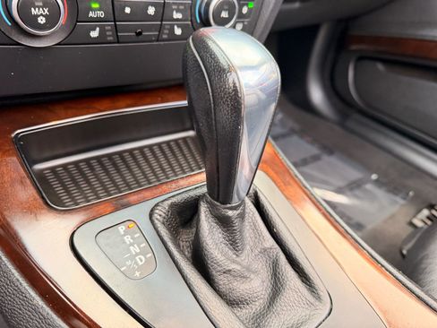 Used 2012 BMW 328i Convertible image 27