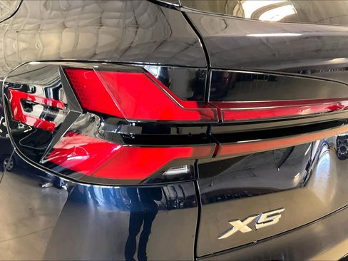 Certified 2024 BMW X5 xDrive40i w/ M Sport Package image 27