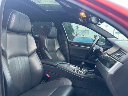 Used 2015 BMW M5 RWD image 22