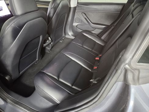 Used 2023 Tesla Model 3 Standard Range image 22