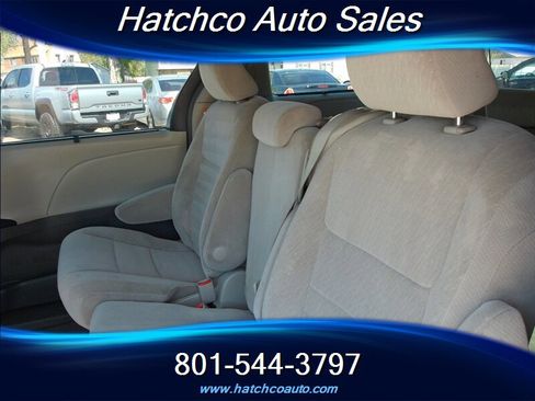 Used 2016 Toyota Sienna LE FWD image 20