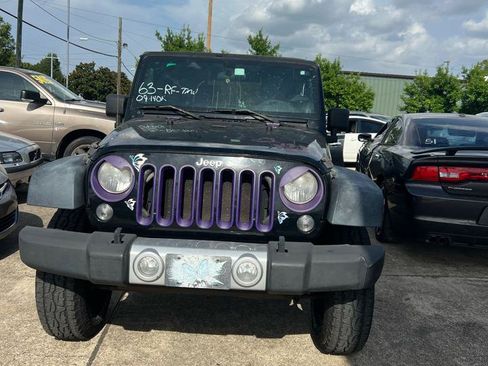Used 2009 Jeep Wrangler Unlimited X RWD image 2