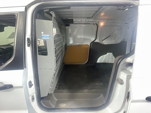 Used 2019 Ford Transit Connect XL image 4