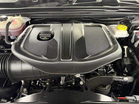 Used 2025 RAM 1500 Big Horn AWD/4WD image 34