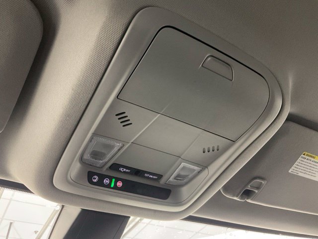 Used 2023 GMC Acadia SLE w/ Driver Convenience Package FWD image 15