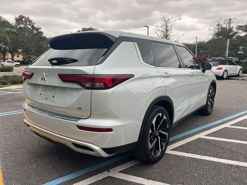 Used 2024 Mitsubishi Outlander FWD image 19