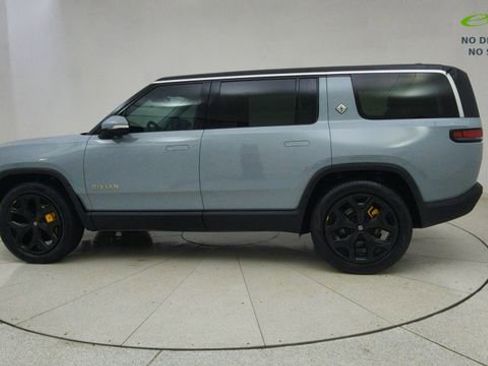 Used 2024 Rivian R1S Adventure AWD/4WD image 71