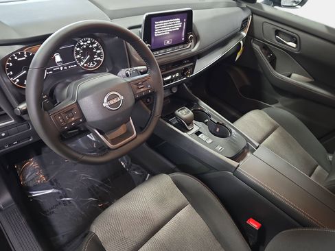 New 2026 Nissan Rogue SV w/ Cold Weather Package FWD image 16