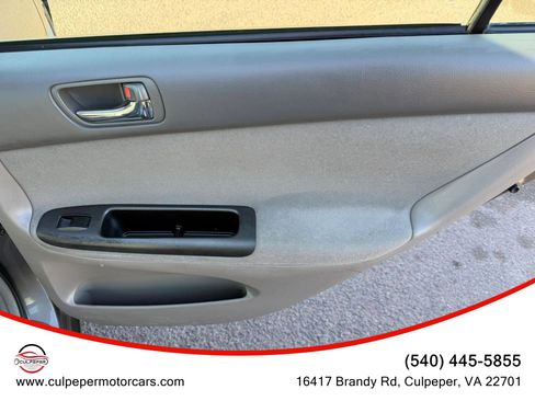 Used 2006 Toyota Camry LE FWD image 14