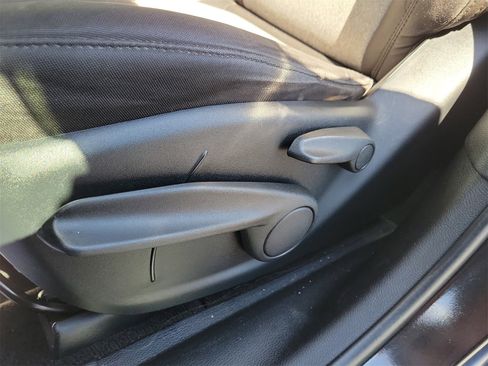 Used 2014 Jeep Cherokee Sport image 13