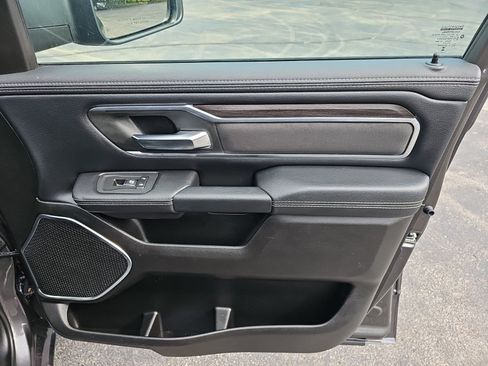 Used 2025 RAM 1500 Laramie w/ Sport Appearance Package AWD/4WD image 14