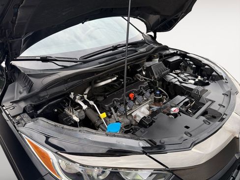 Used 2021 Honda HR-V Sport image 25