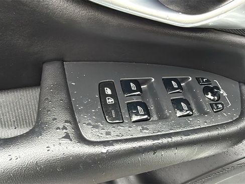 Certified 2024 Volvo XC90 T8 Plus w/ Protection Package Premier image 15