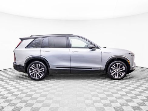 New 2026 Cadillac Vistiq Sport w/ LPO, Floor Liner Package image 8