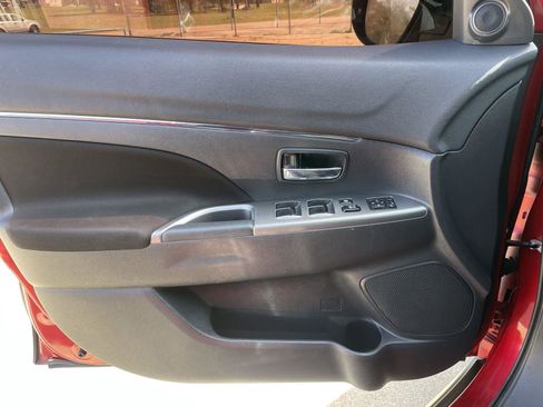 Used 2021 Mitsubishi Outlander Sport SE image 27