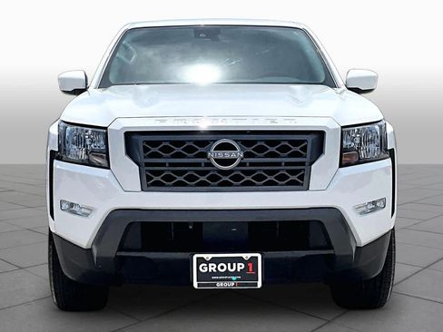 Used 2024 Nissan Frontier SV w/ SV Convenience Package RWD image 4