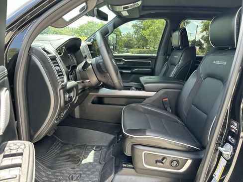 Used 2025 RAM 1500 Laramie w/ Advanced Safety Group II AWD/4WD image 21
