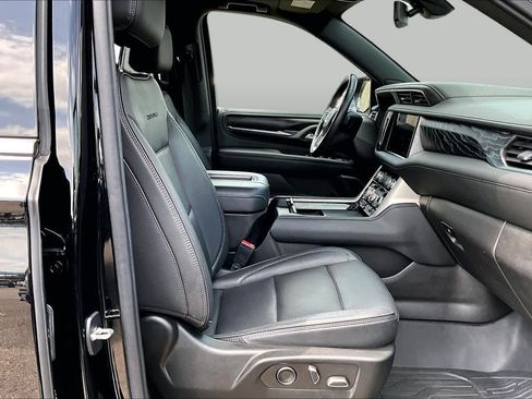 Used 2021 GMC Yukon Denali w/ LPO, Illumination Package RWD image 10