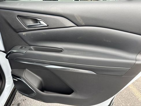 New 2026 Chevrolet Traverse High Country w/ LPO, Floor Liner Package FWD image 17