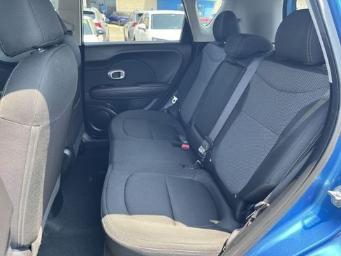 Used 2018 Kia Soul + FWD image 25