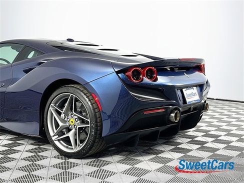 Used 2021 Ferrari F8 Tributo image 41