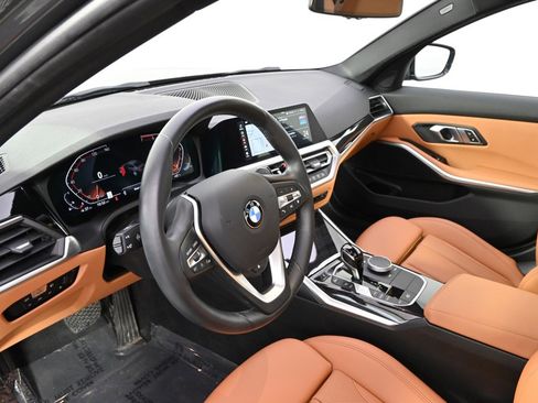 Used 2022 BMW 330i xDrive Sedan w/ Driving Assistance Package image 11