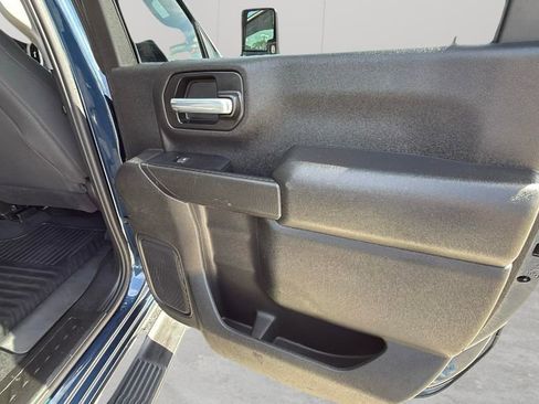 Certified 2021 Chevrolet Silverado 2500 Custom w/ Custom Value Package AWD/4WD image 32