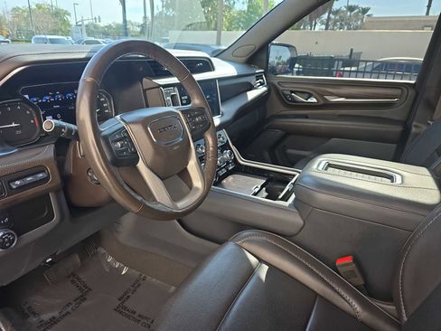 Used 2021 GMC Yukon Denali image 19