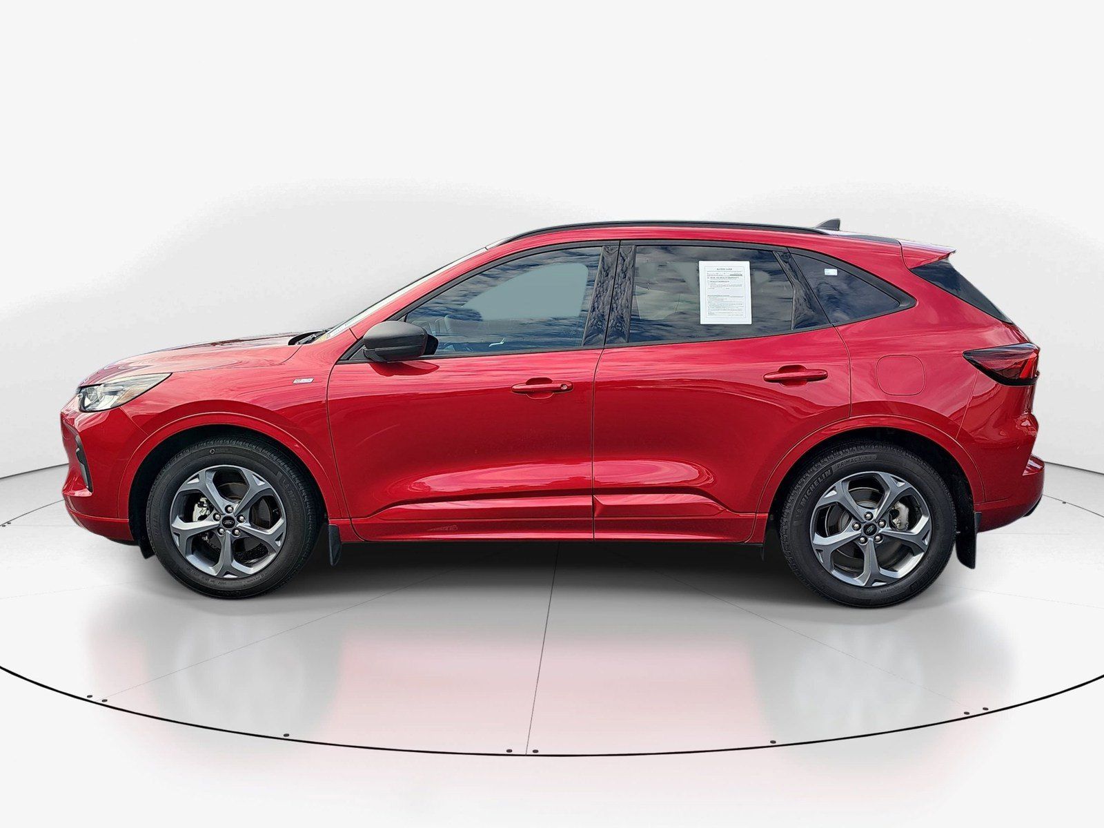 Used 2024 Ford Escape ST-Line w/ Tech Pack #1 FWD image 6