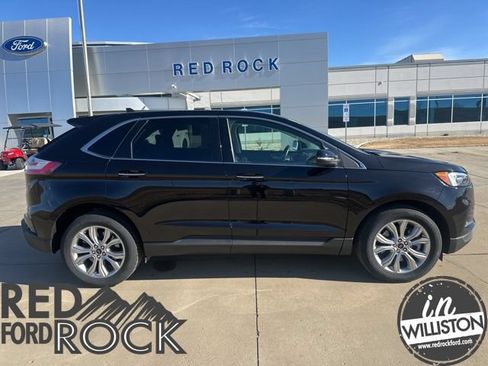 Used 2024 Ford Edge Titanium AWD/4WD image 2
