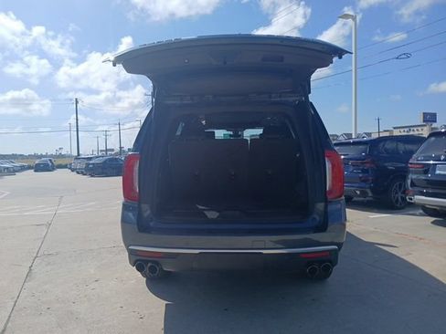 Used 2021 GMC Yukon Denali w/ Denali Ultimate Package AWD/4WD image 9