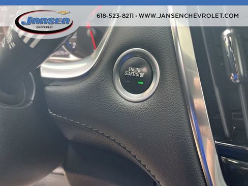 Used 2023 Chevrolet Traverse Premier FWD image 16