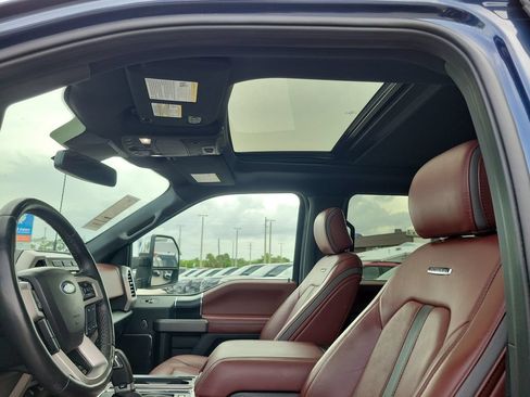 Used 2019 Ford F150 Platinum w/ Equipment Group 701A Luxury AWD/4WD image 20
