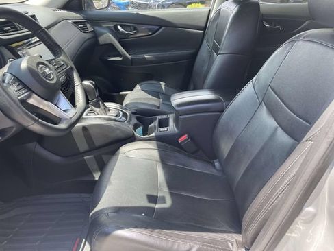 Used 2019 Nissan Rogue SL FWD image 19