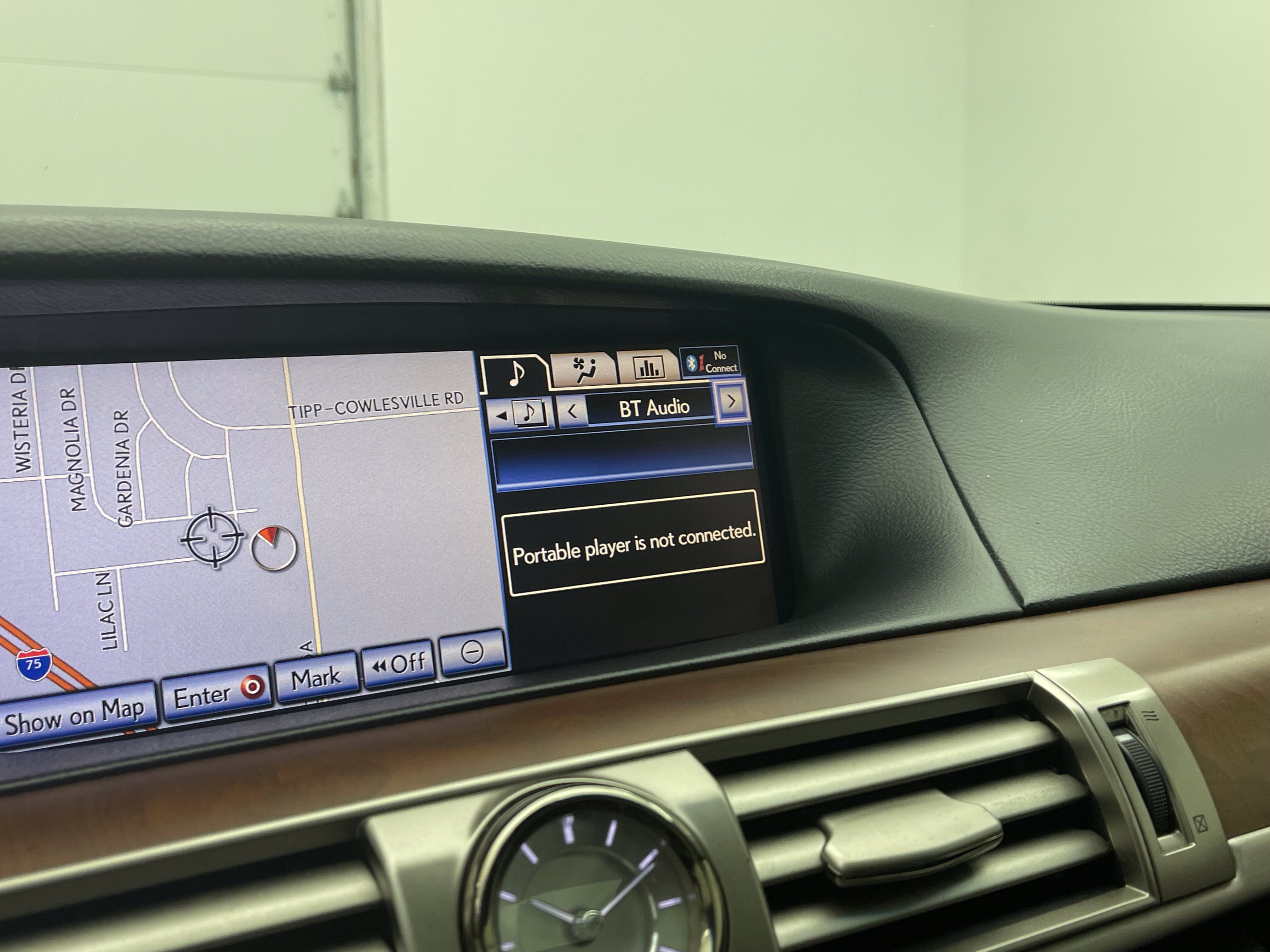 Used 2013 Lexus LS 460 AWD w/ Comfort Pkg image 28
