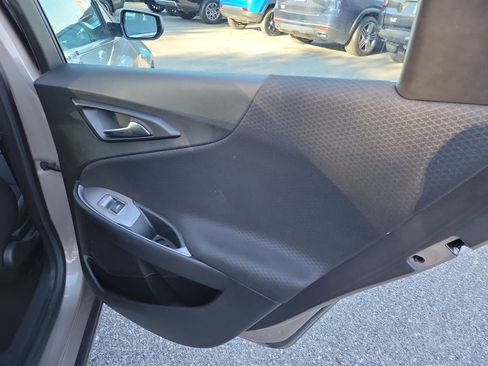 Used 2023 Chevrolet Malibu LT image 24