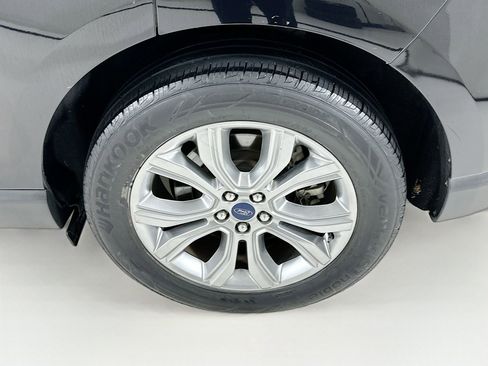 Used 2022 Ford Edge Titanium w/ Equipment Group 301A AWD/4WD image 31
