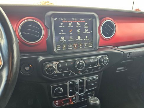 Used 2020 Jeep Gladiator Rubicon image 20