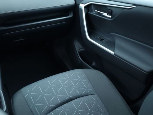 Used 2025 Toyota RAV4 XLE image 13