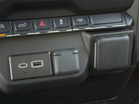 New 2026 Chevrolet Silverado 1500 Custom image 17