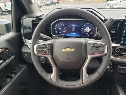 New 2026 Chevrolet Silverado 3500 LT image 16